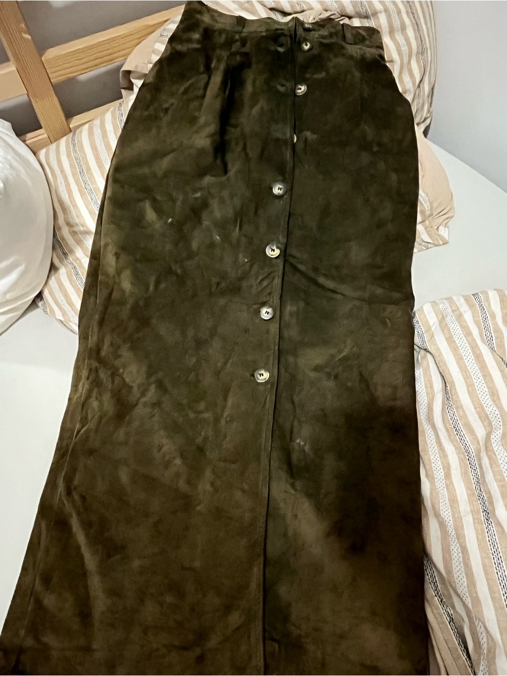 Danier Vintage Button-Front Suede Maxi Skirt  [6]